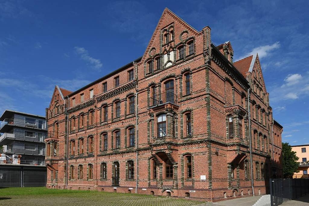 6,5 Luxury Room Apartment - Central Zwickau - 3 Bedrooms - 2 Bathrooms Bagian luar foto