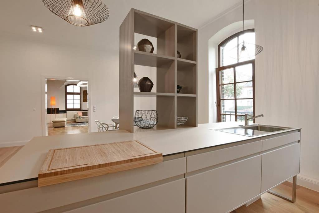 6,5 Luxury Room Apartment - Central Zwickau - 3 Bedrooms - 2 Bathrooms Bagian luar foto