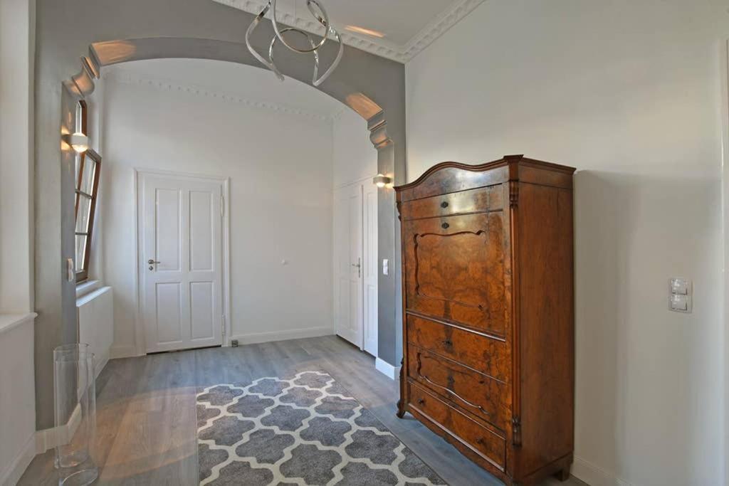 6,5 Luxury Room Apartment - Central Zwickau - 3 Bedrooms - 2 Bathrooms Bagian luar foto